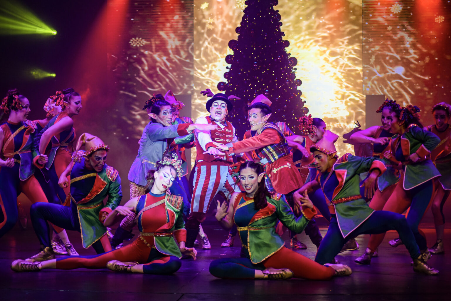 A minutos de Funes: más de 15 mil personas ya disfrutaron del “Circo Ánima” de Flavio Mendoza